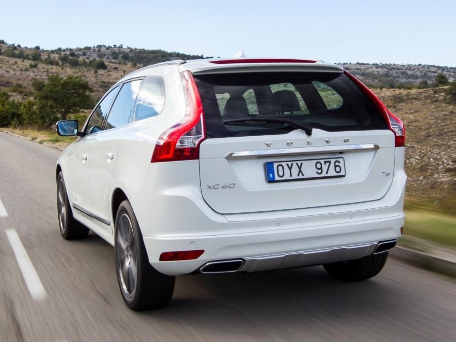  Volvo XC60 T6 2013 года  (фото 16 из 17)